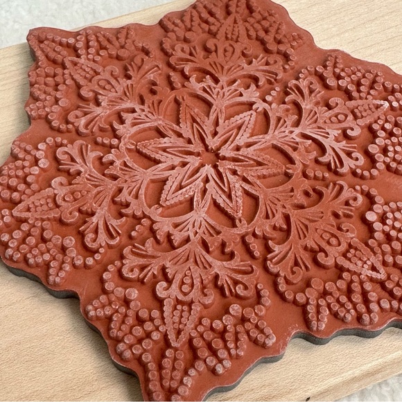Hero Arts Crafts NWT Snowflake Wood Mounted Rubber Stamp - Picture 11 of 13